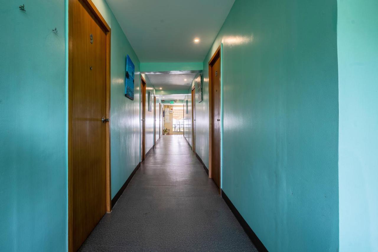 White Shamrock Beach Hotel Balabag  Εξωτερικό φωτογραφία